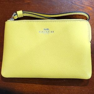 Coach purse, yellow brand new with tags